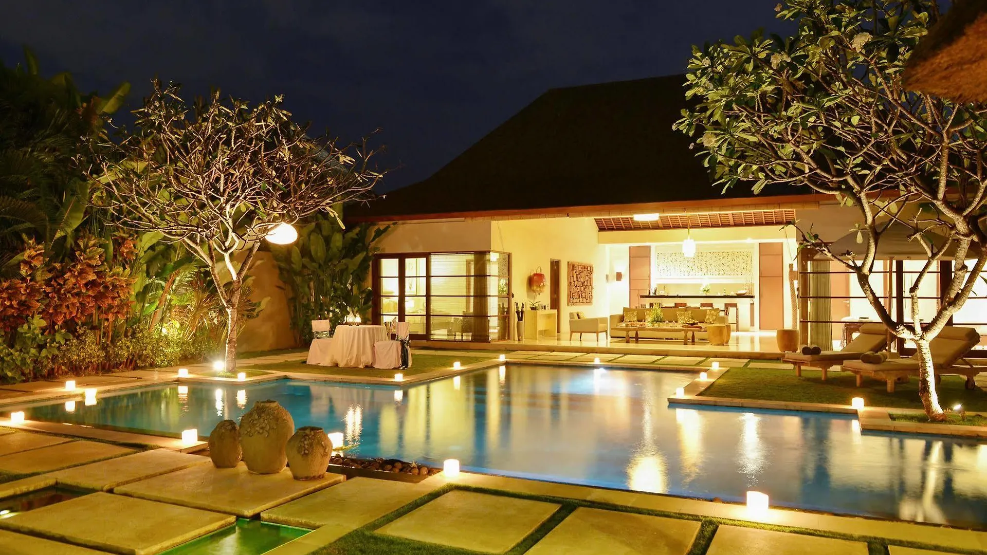 Nyaman Villas Seminyak 0*,